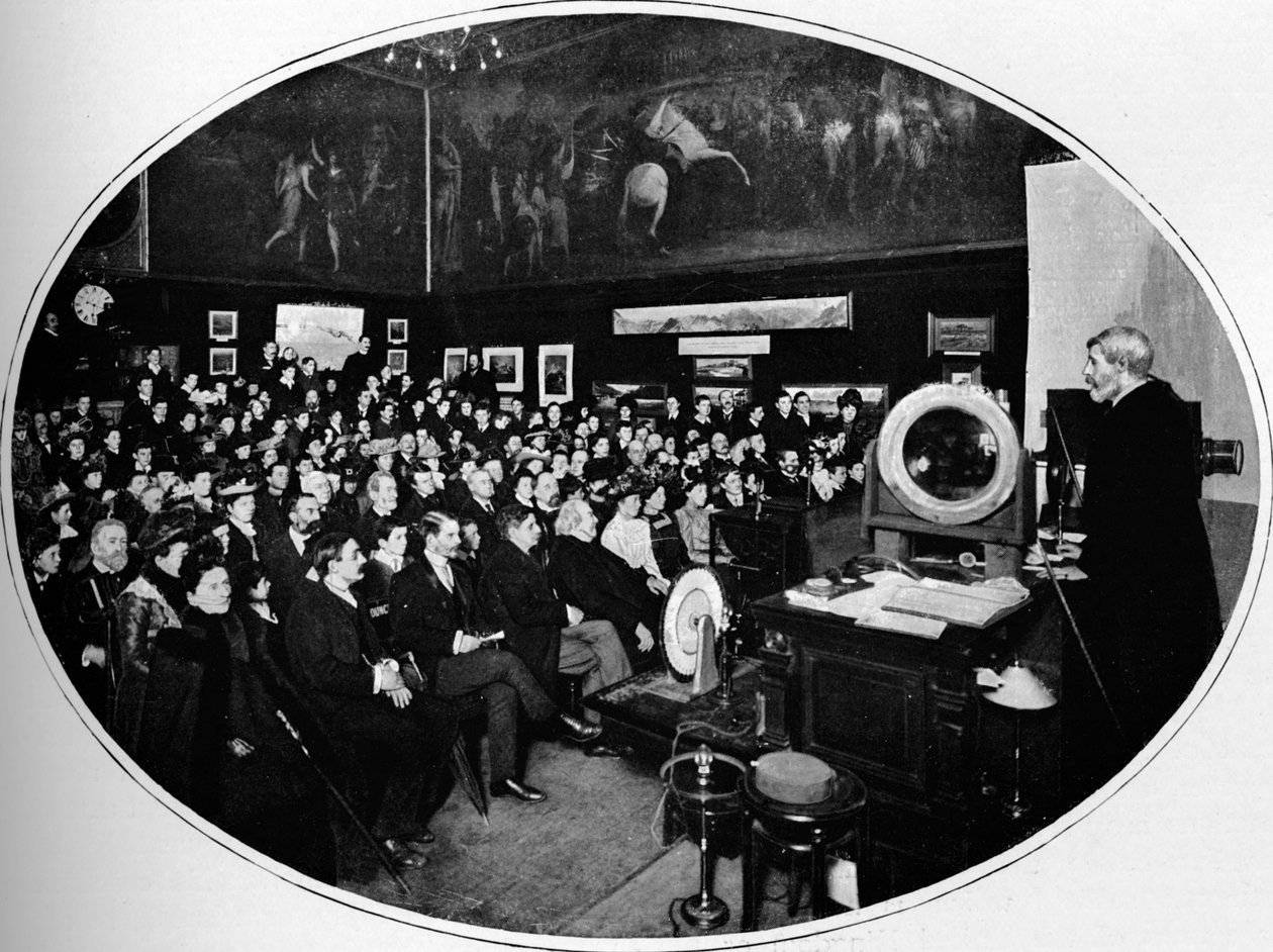 En forelesning ved Royal Society of Arts, London, c1903 1903 av Unbekannt