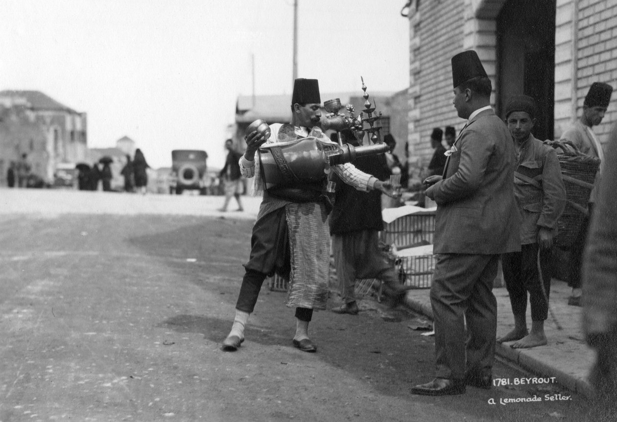 En limonadeselger, Beirut, Libanon, 1920-c1930-tallet av Unbekannt