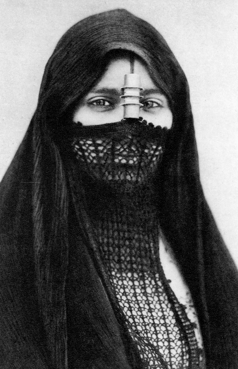 Et portrett av en egyptisk kvinne, ca 1920-tallet av Unbekannt