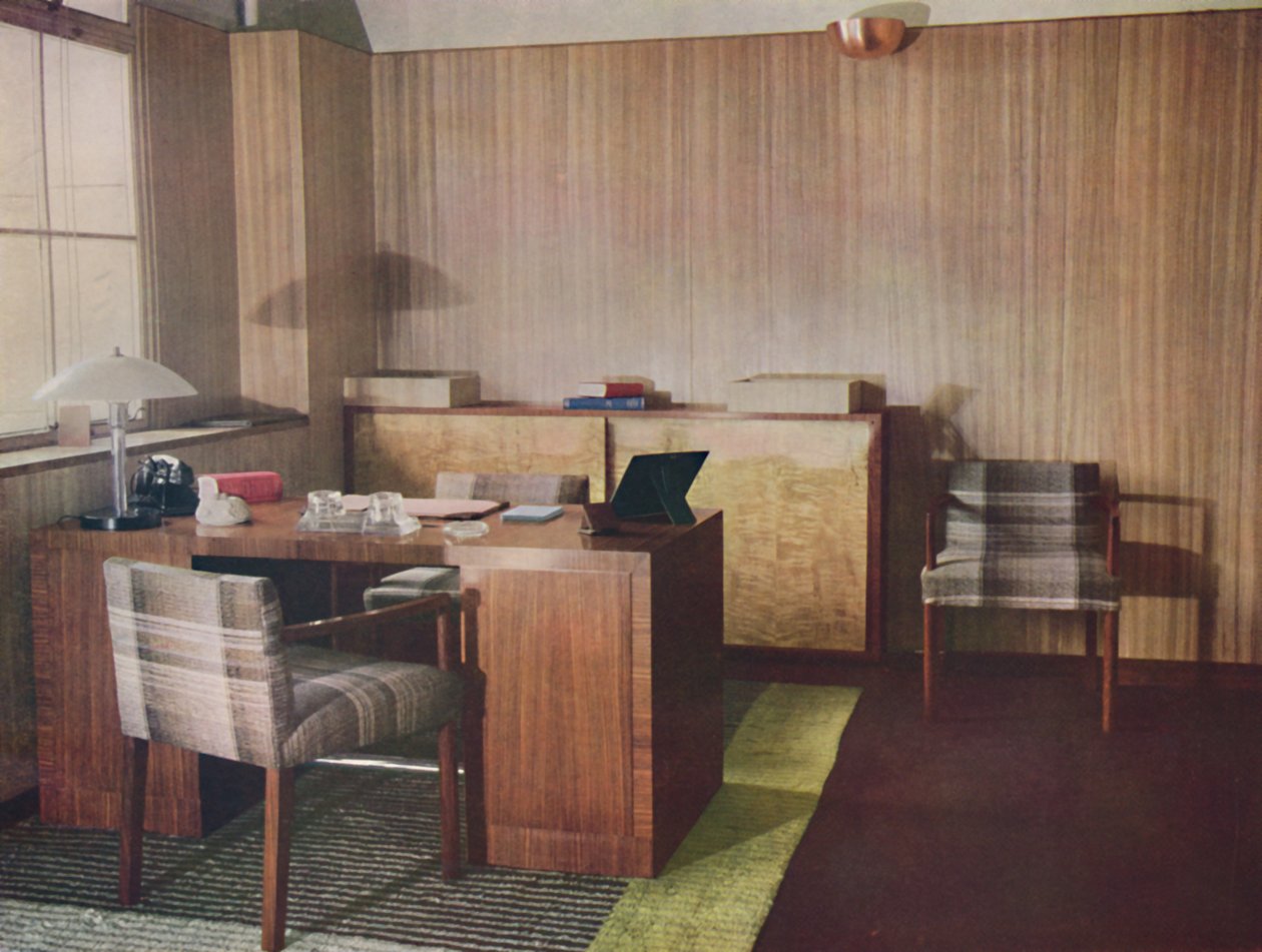 Et privat kontor designet og utført av Gordon Russell Ltd., Broadway Worcs og London, 1935 av Unbekannt