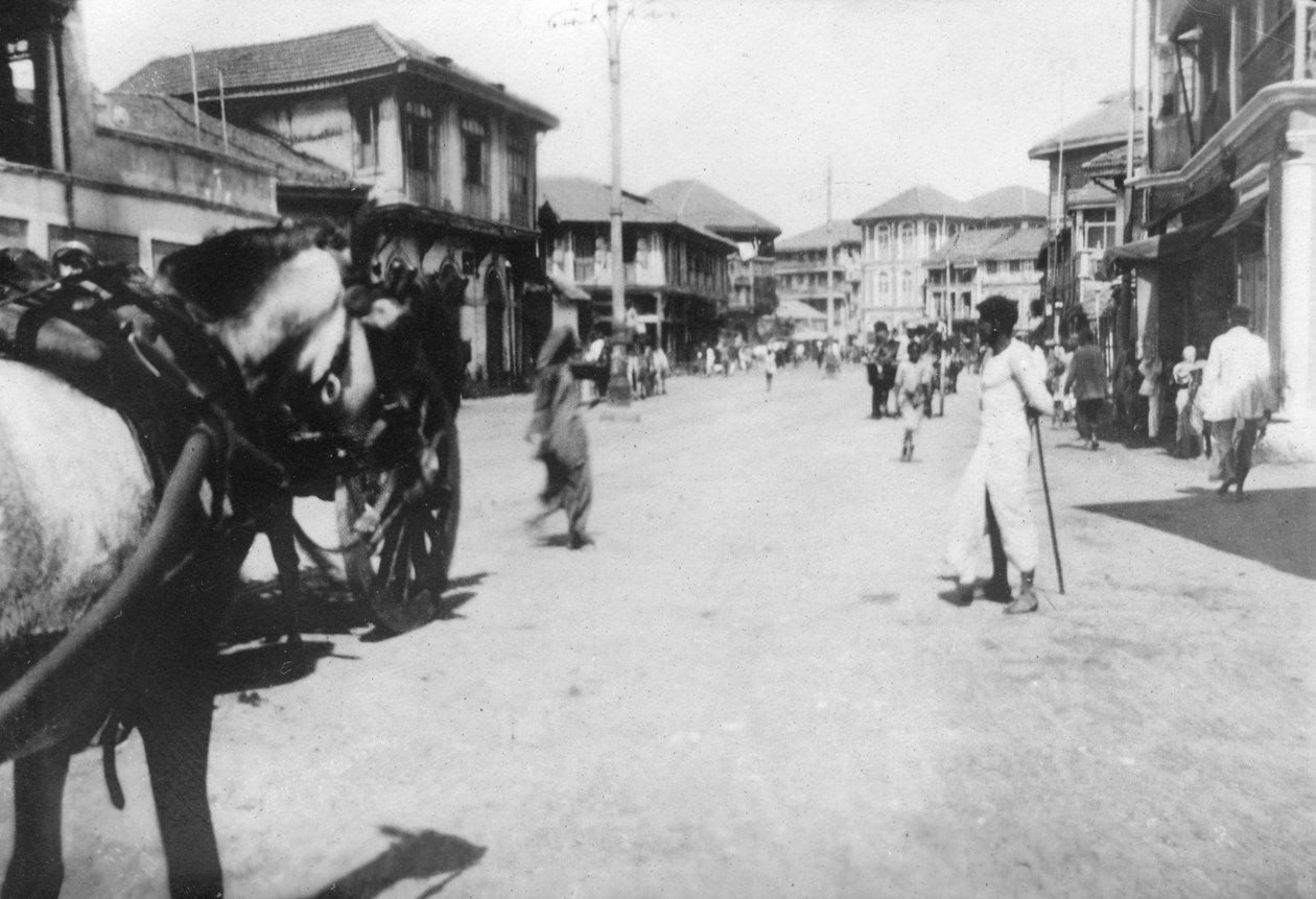 En gate i Mumbai Bombay, India, c1918 av Unbekannt