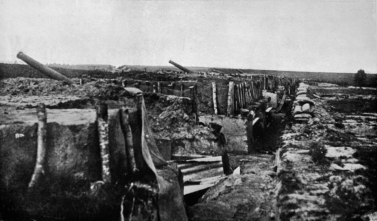 Forlatte britiske skyttergraver og kanoner ved Maubeuge, 1914 av Unbekannt