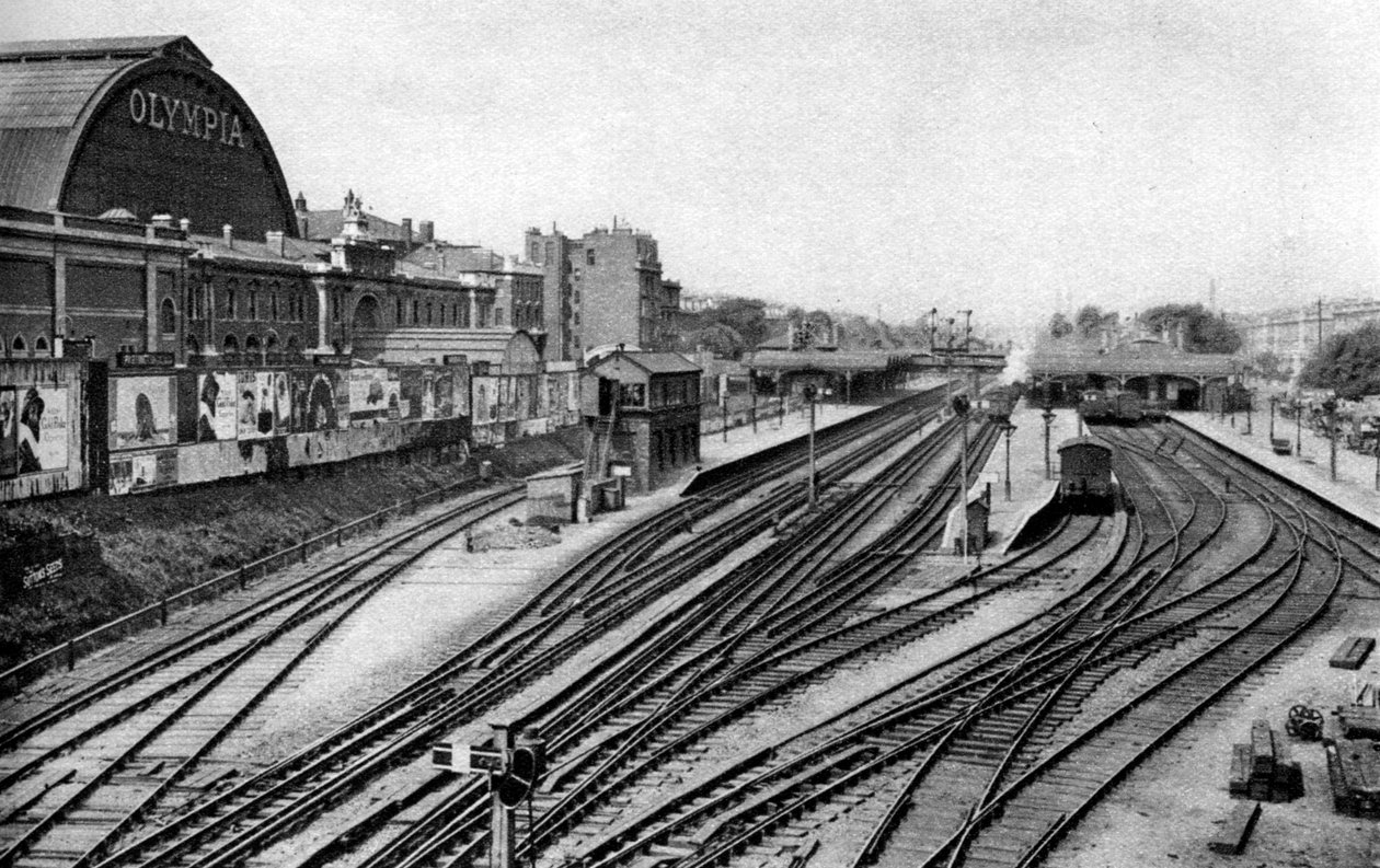 Addison Road jernbanestasjon, London, 1926-1927 av Unbekannt
