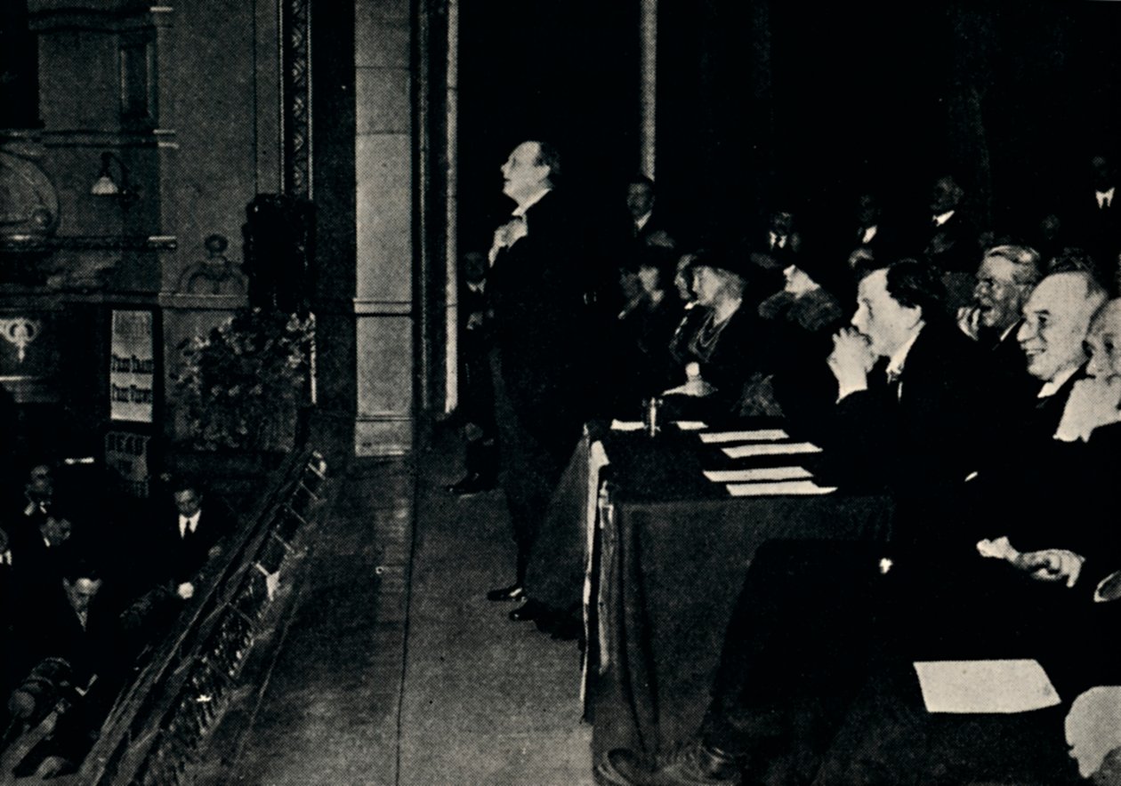Taler til et offentlig møte i Finsbury Park, 1924, 1945. av Unbekannt