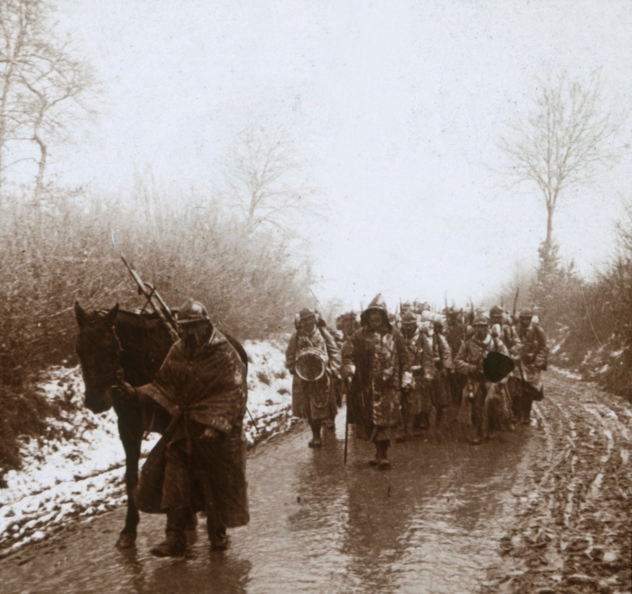 Fremme i snøen, Artois, Nord-Frankrike, c1914-c1918 av Unbekannt