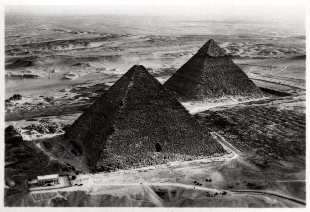 Luftfoto av pyramidene i Giza, Egypt, fra en Zeppelin, 1931 1933 av Unbekannt