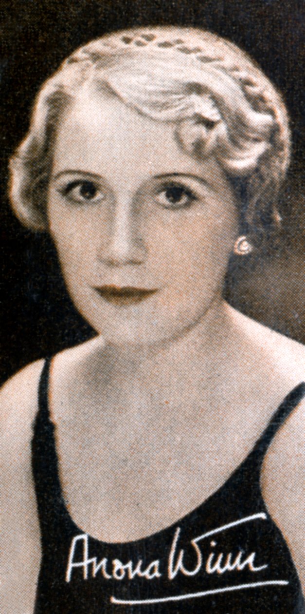 Anona Winn MBE født Anona Edna Wilkins, 1904-1994, 1935 av Unbekannt