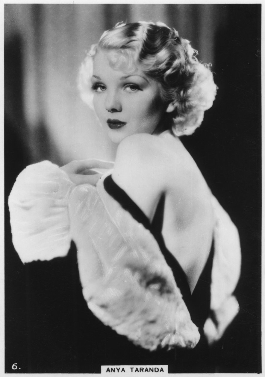 Anya Taranda, amerikansk modell, showgirl og skuespillerinne, c1938 av Unbekannt
