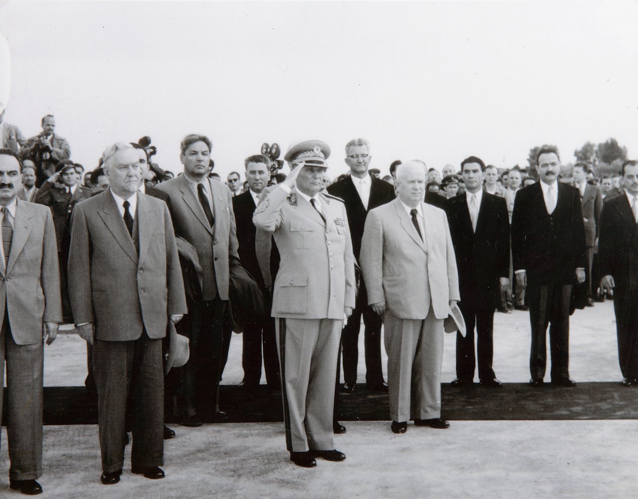Ankomst av den sovjetiske delegasjonen til Beograd, Jugoslavia, 26. mai 1955. av Unbekannt