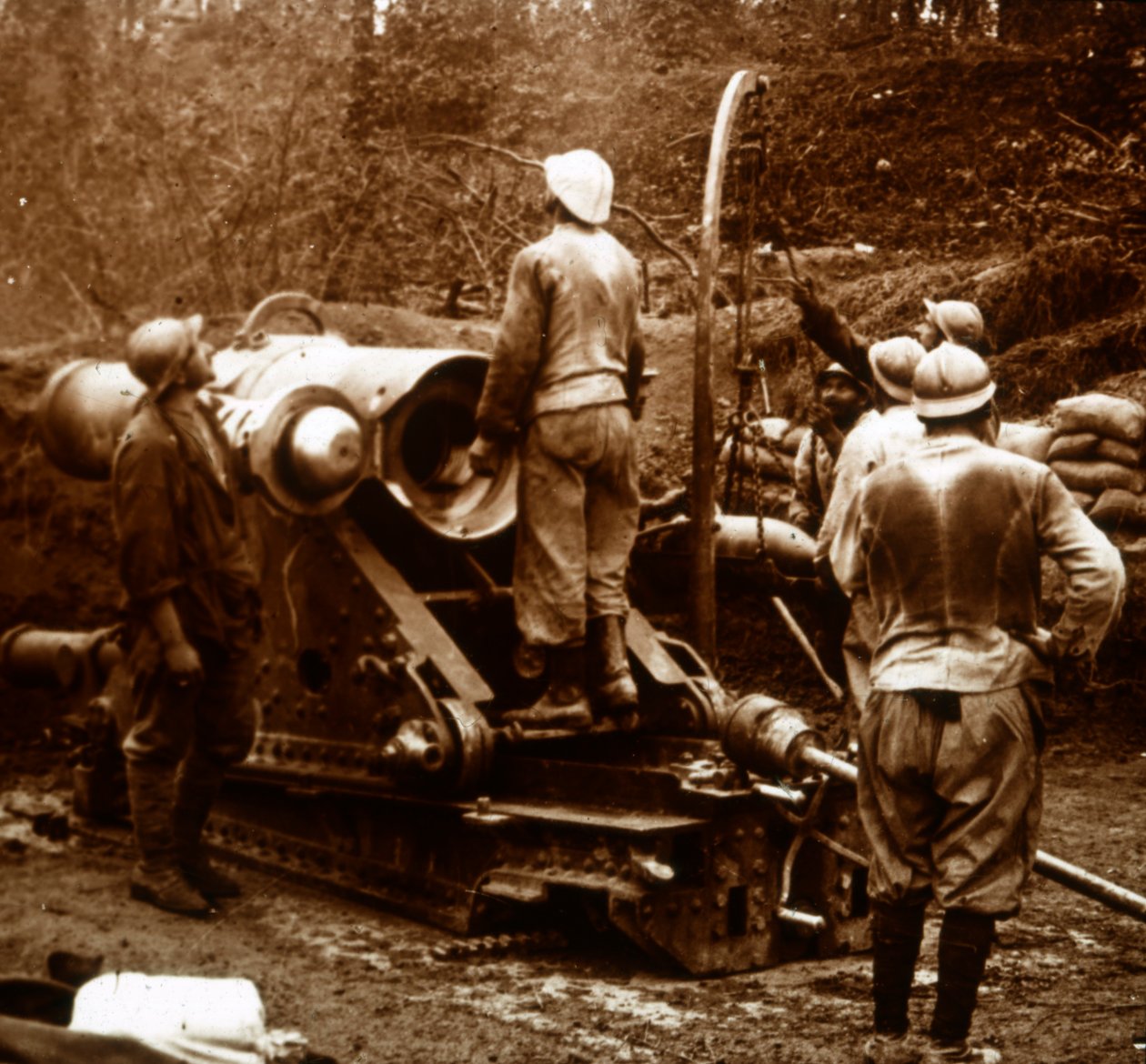 Artilleri, Bois du Chatelet, Frankrike, c1914-c1918 av Unbekannt
