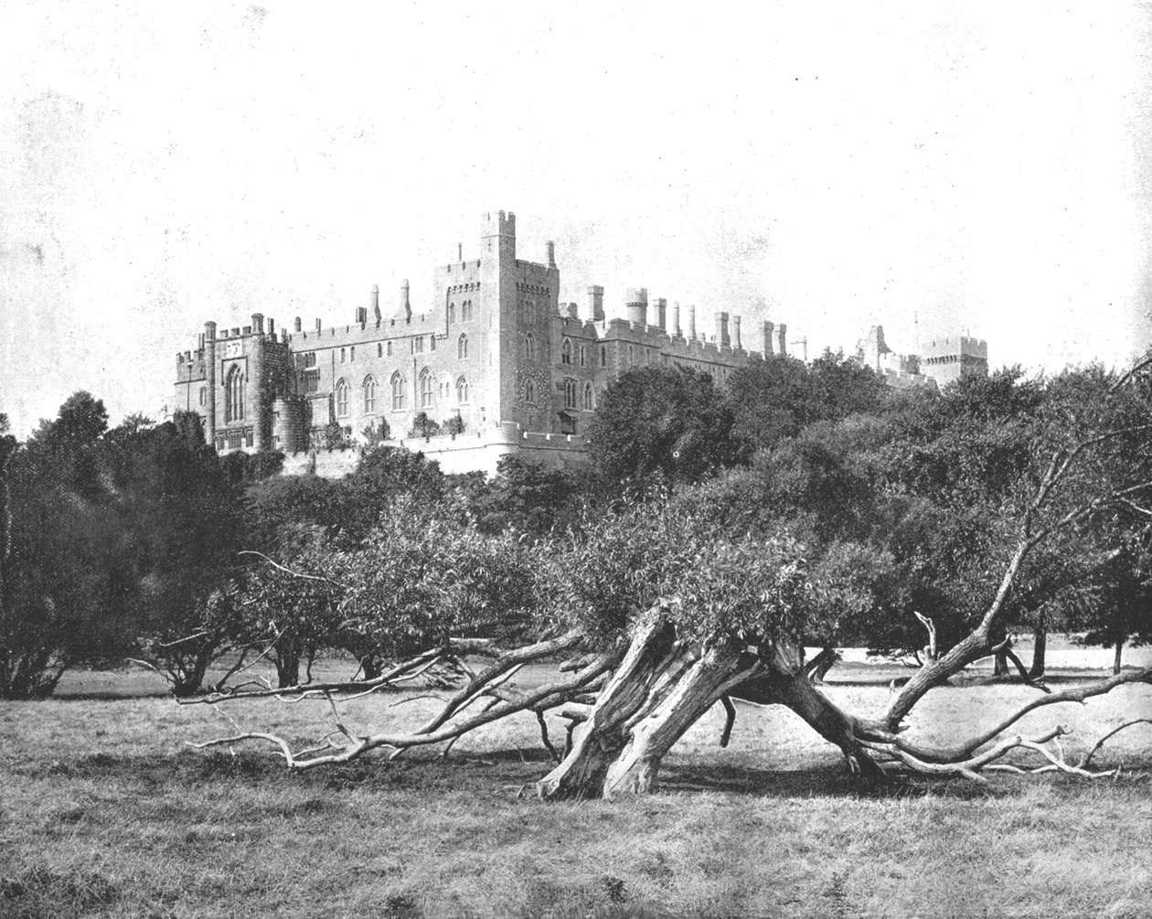 Arundel Castle, Sussex, 1894. av Unbekannt