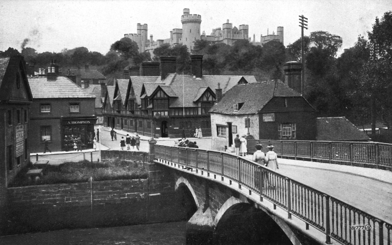Arundel slott og bro, Arundel, West Sussex, c1900-c1920s av Unbekannt