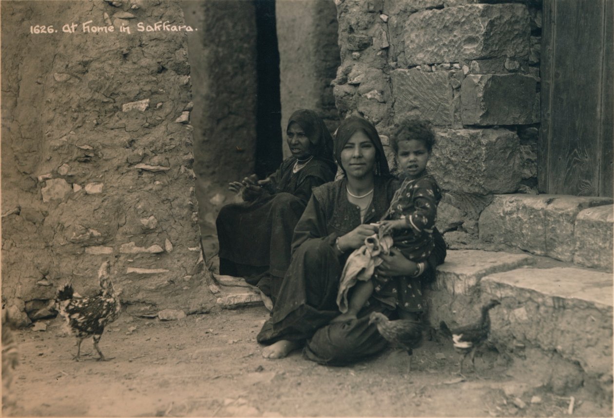 Hjemme i Sakkara, Egypt, 1936 av Unbekannt