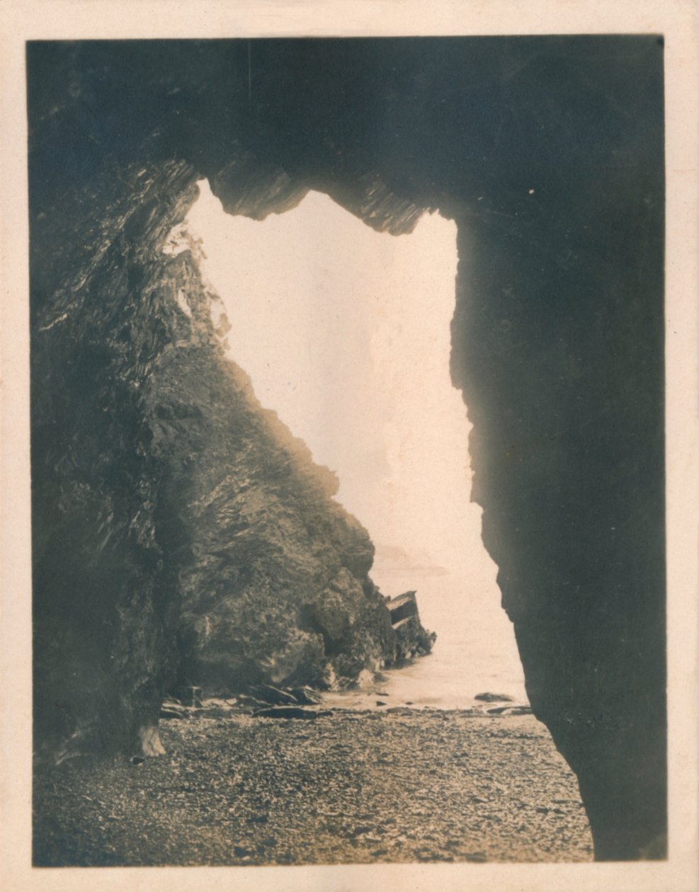 Atlantic Cavern - Newquay, 1927 av Unbekannt
