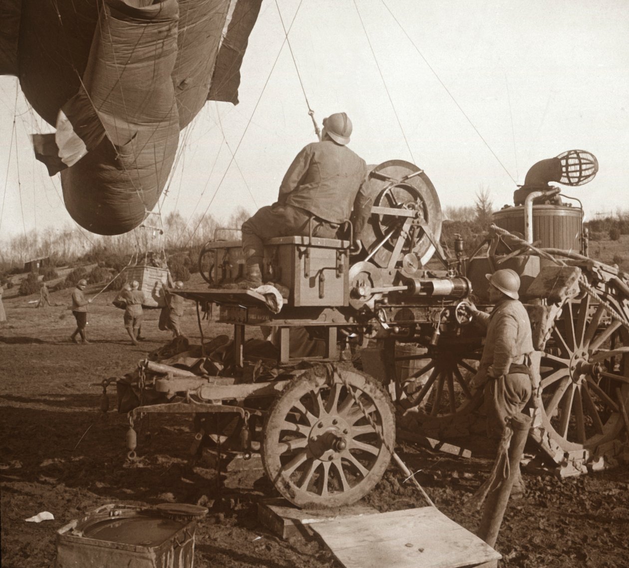 Sperreballong, Genicourt, Nord-Frankrike, c1914-c1918 av Unbekannt