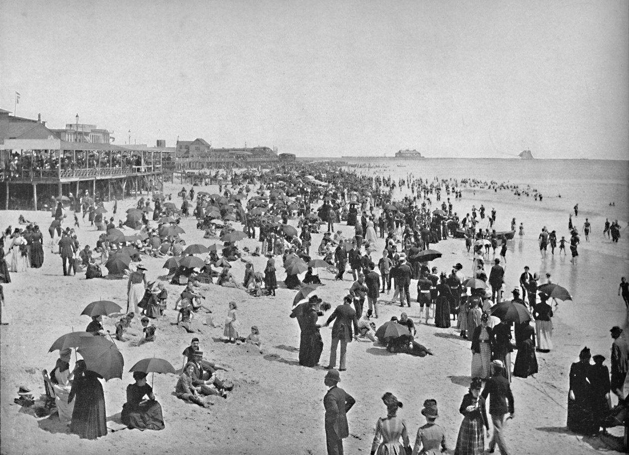 Stranden ved Atlantic City, New Jersey, c1897. av Unbekannt