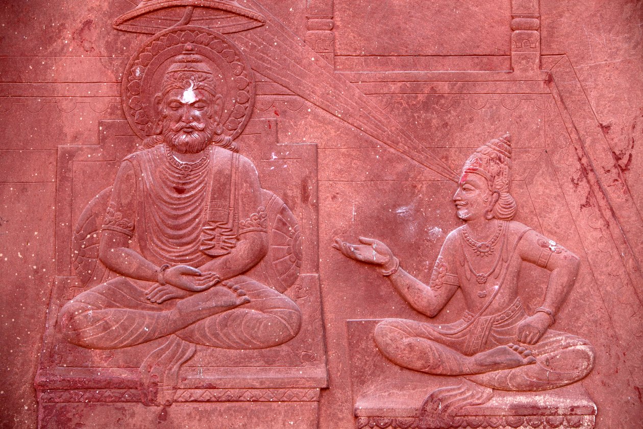 Bhagavad Gita gravert på et hinduistisk tempel: Dialog mellom Krishna og Arjuna Vrindavan i dag av Unbekannt