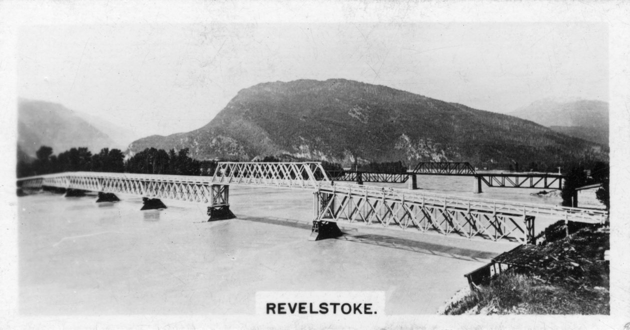 Bro over Columbia River, Revelstoke, British Columbia, Canada, c1920-tallet av Unbekannt