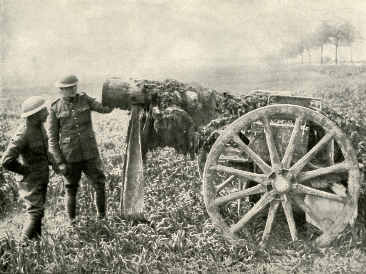 Britisk dummypistol i felt for å tiltrekke tyskernes brann, 1919. av Unbekannt