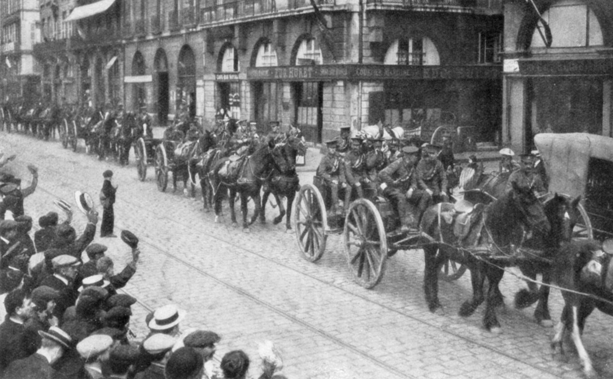 Britisk hestetrukket artilleri i Rouen, Frankrike, august 1914, 1926 av Unbekannt