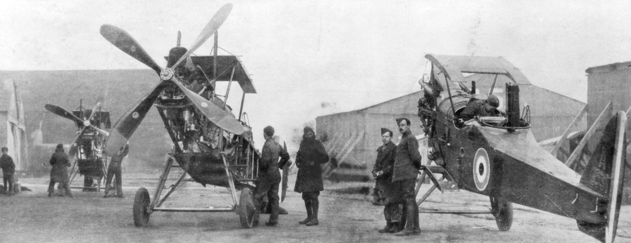British Royal Flying Corps-fly under reparasjon, c1916 av Unbekannt