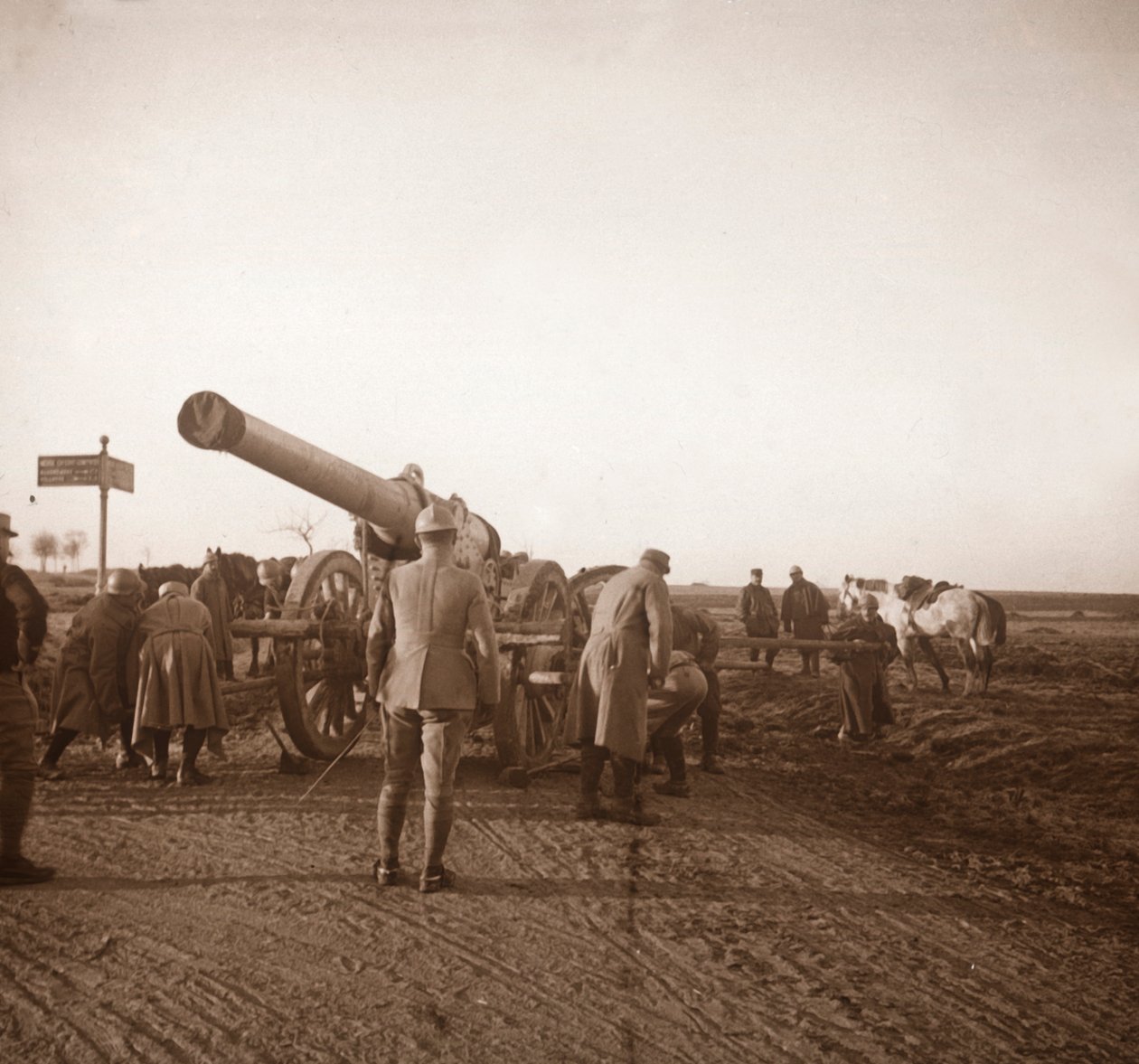 Nedbrutt tungt artilleri, Somme, Nord-Frankrike, c1914-c1918 av Unbekannt