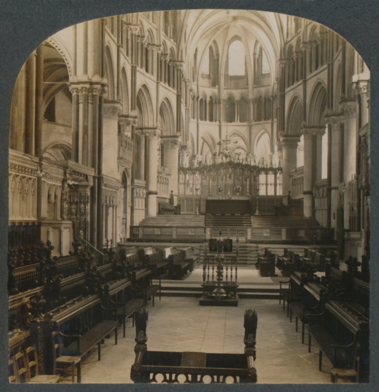 Canterbury Cathedral - Interior View, Canterbury, England, c1910. av Unbekannt