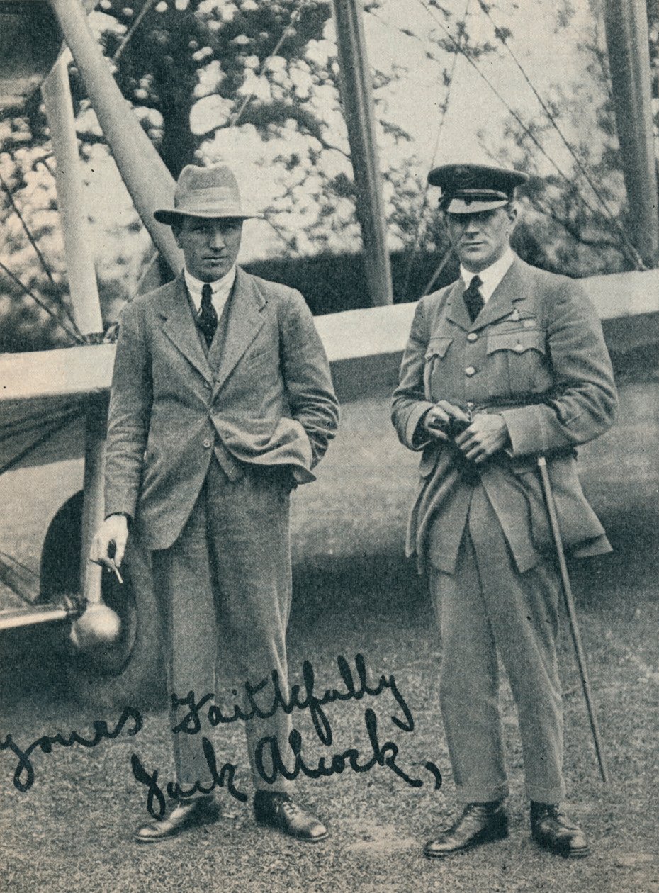 Kaptein John Alcock og løytnant Arthur Whitten Brown, britiske flygere, c1919 c1937 av Unbekannt