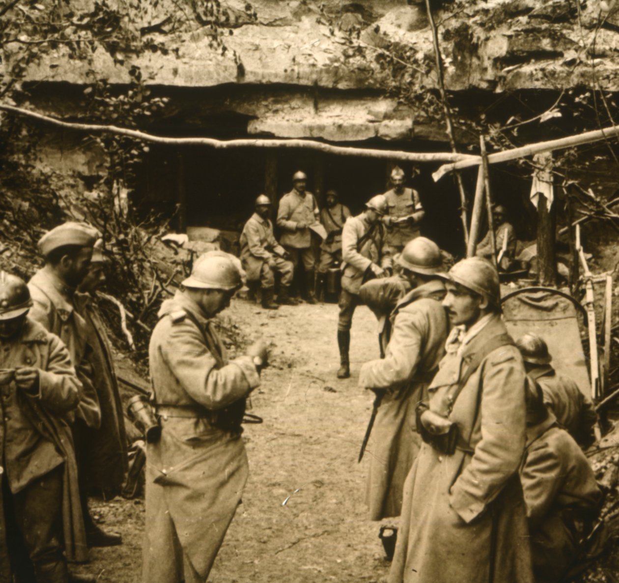 Grotter, Mennevilliers, Frankrike, c1914-c1918 av Unbekannt