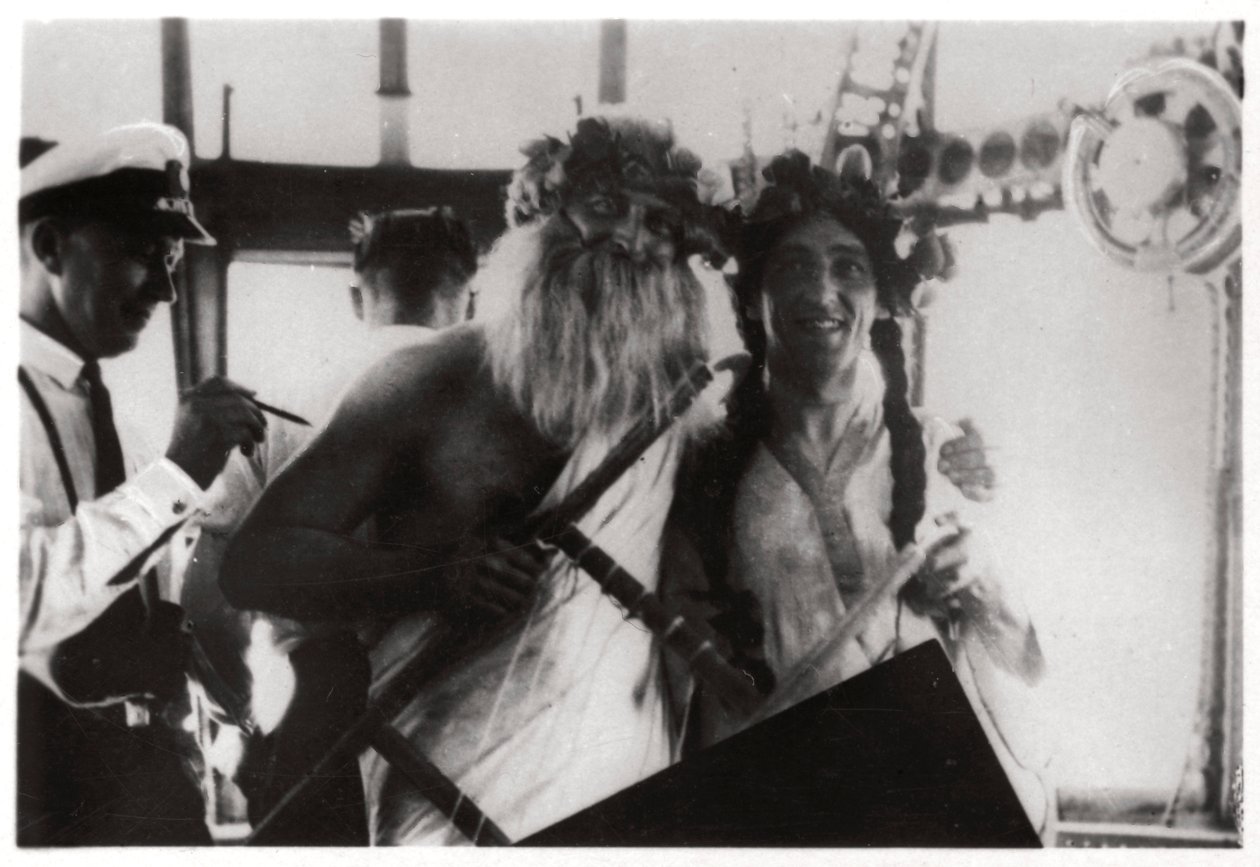 Seremoni som feirer kryssingen av ekvator om bord på luftskipet Graf Zeppelin, 1930 1933 av Unbekannt