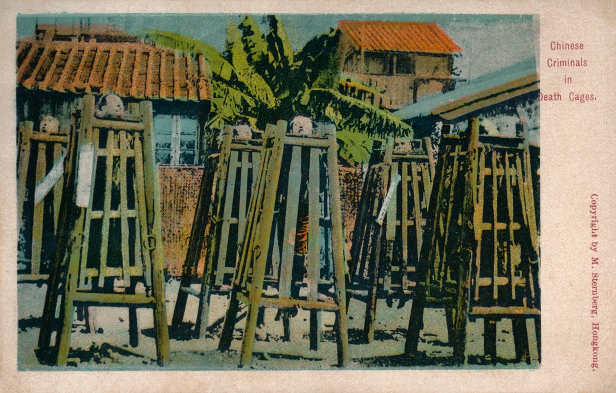 Kinesiske kriminelle i dødsbur, ca 1900 av Unbekannt