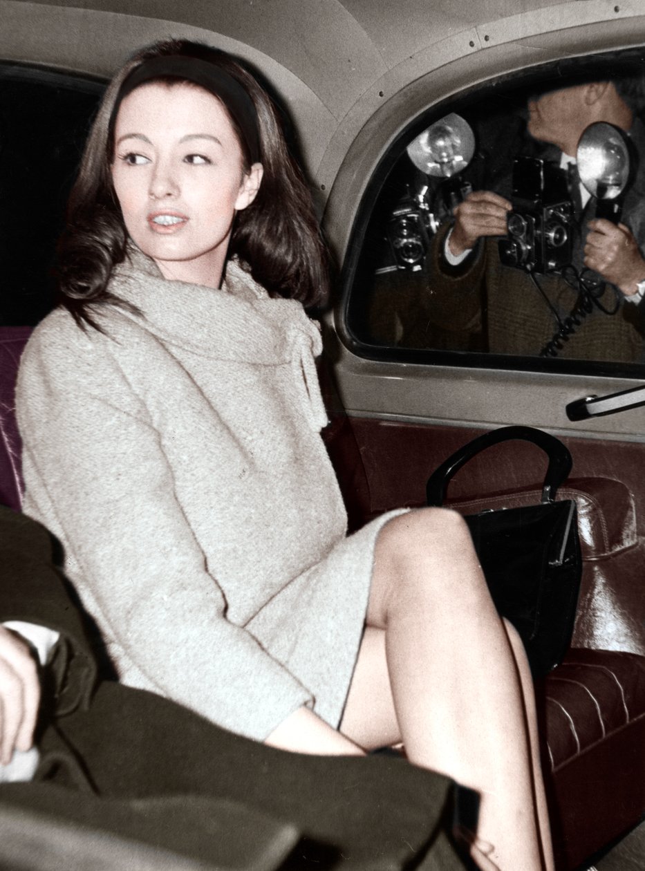 Christine Keeler ankommer Old Bailey, London, 1963 av Unbekannt