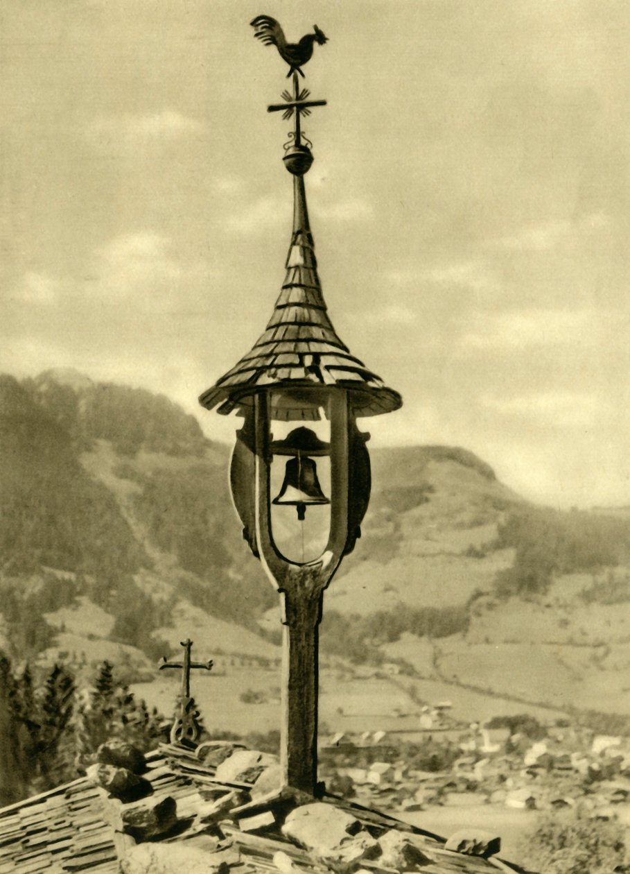 Kirkeklokke og værhane, Kitzbühel, Tyrol, Østerrike, c1935. av Unbekannt
