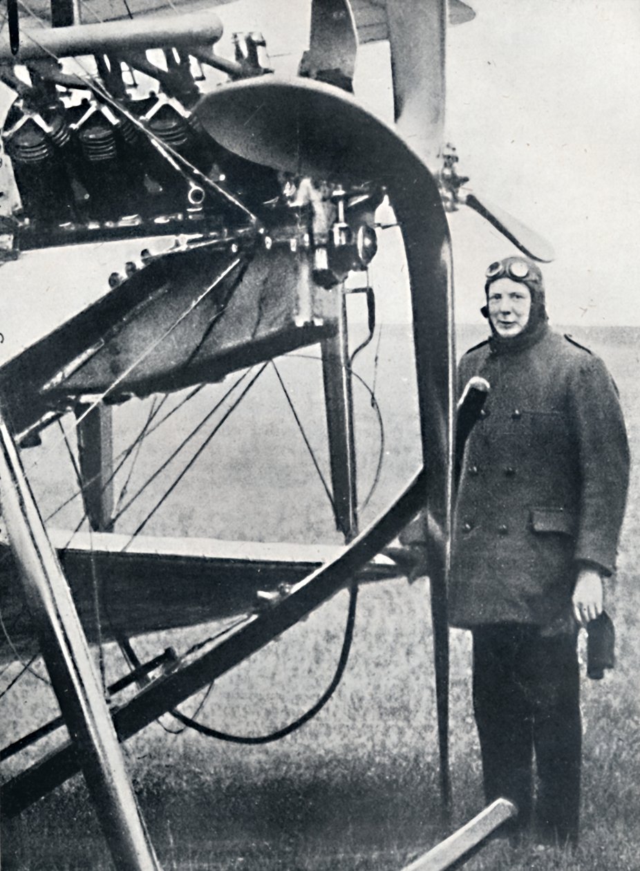 Churchill ble interessert i fly og forutså de største mulighetene, 1914, 1945 av Unbekannt