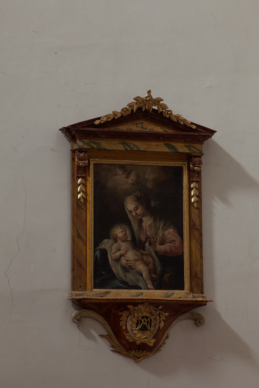Kollegial kirke. Interiør. Maleri. Madonna med barn. Italia (?). Olje på lerret. av Unbekannt