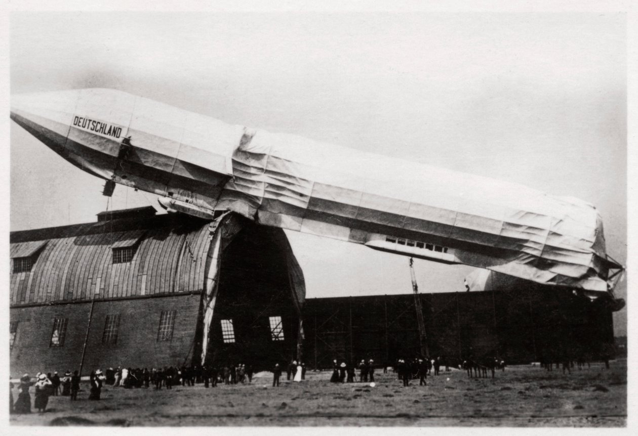 Crashed Zeppelin LZ 8 Deutschland II, Düsseldorf, Tyskland, 1911 1933 av Unbekannt