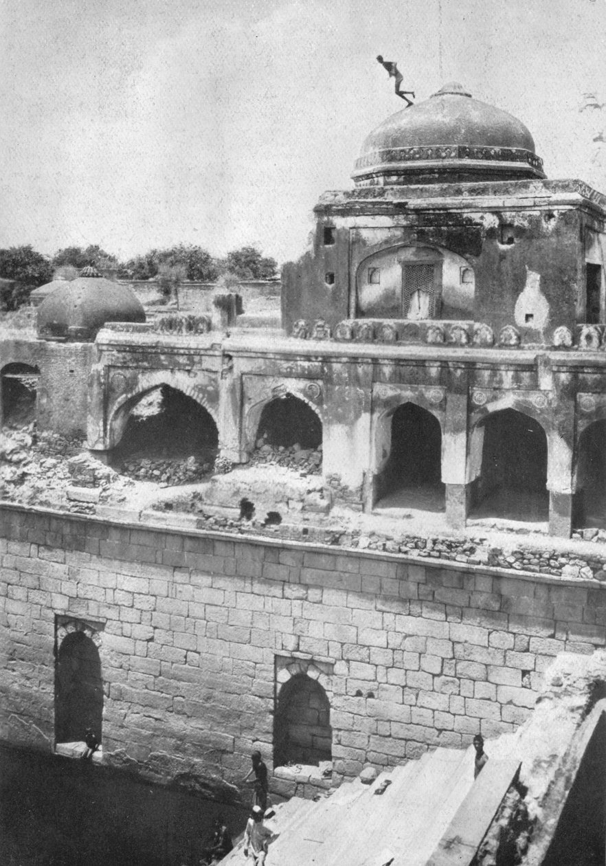 Delhi. Et farlig dykk, c1910. av Unbekannt