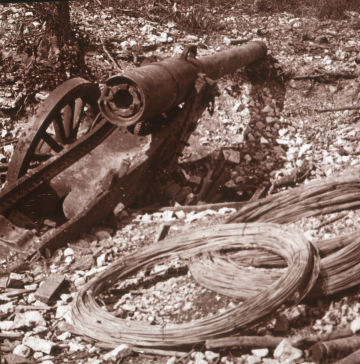 Ødelagt 155 kanon, c1917-c1918 av Unbekannt