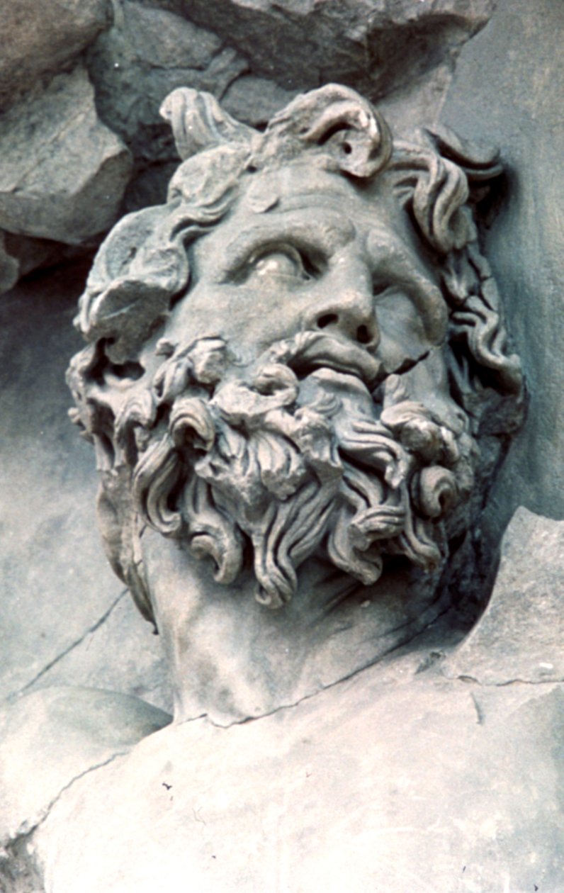 Detalj fra den store frisen til Pergamonalteret, 180-159 f.Kr av Unbekannt
