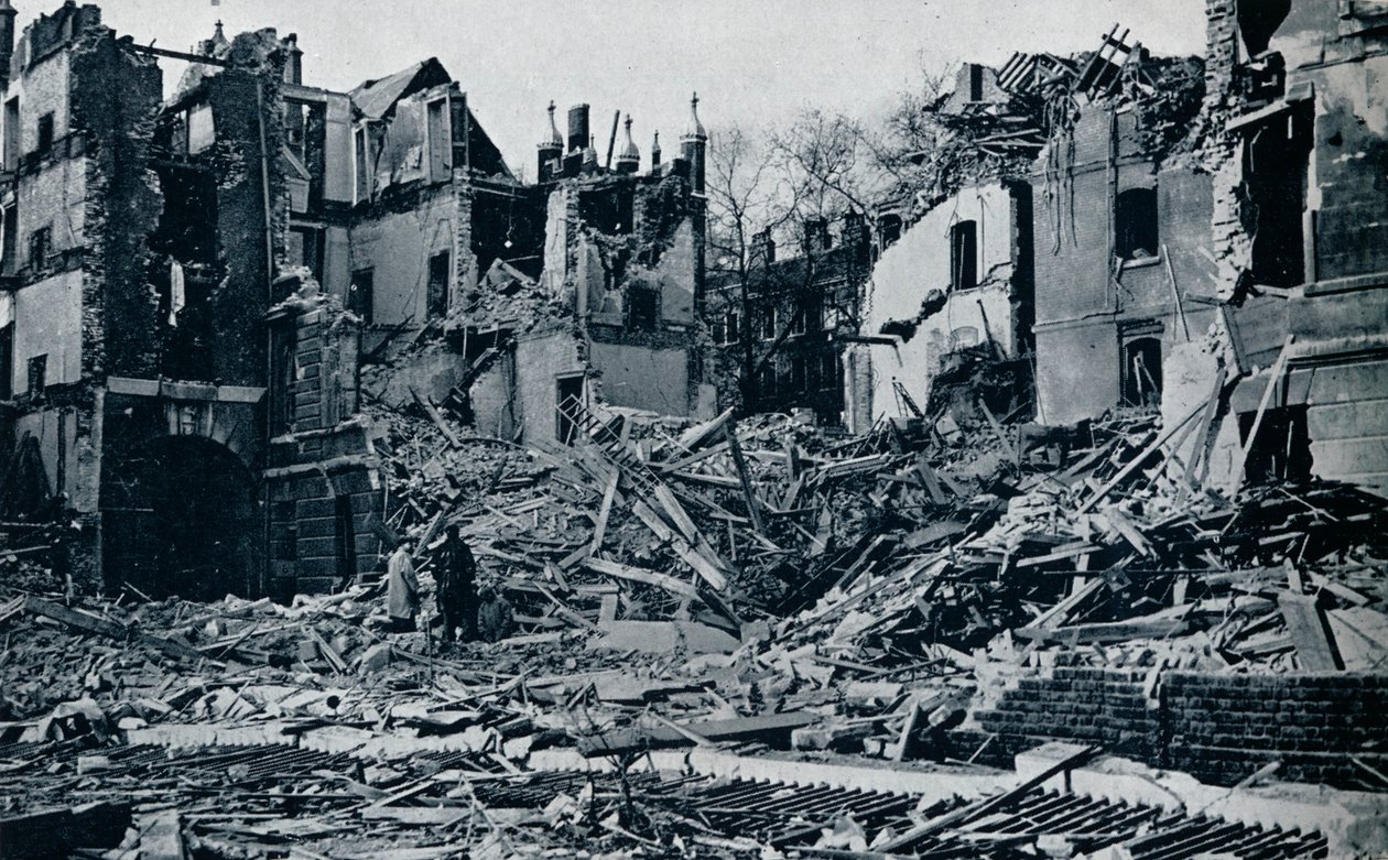 Ødelagte bygninger, fra den indre tempelhagen, 1941 av Unbekannt