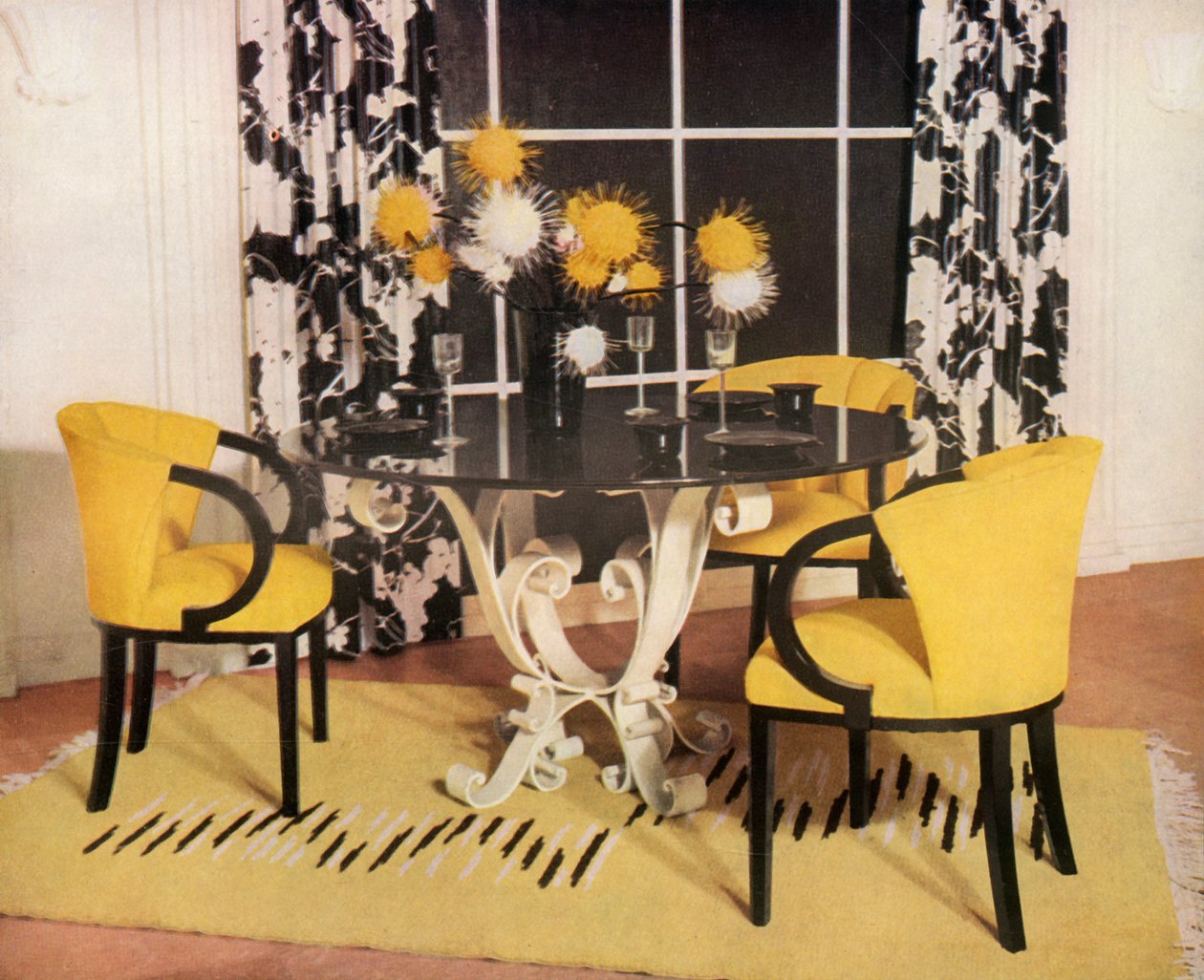 Spisestuegruppe av Hayes Marshall for Fortnum & Mason Ltd., London, 1937 av Unbekannt