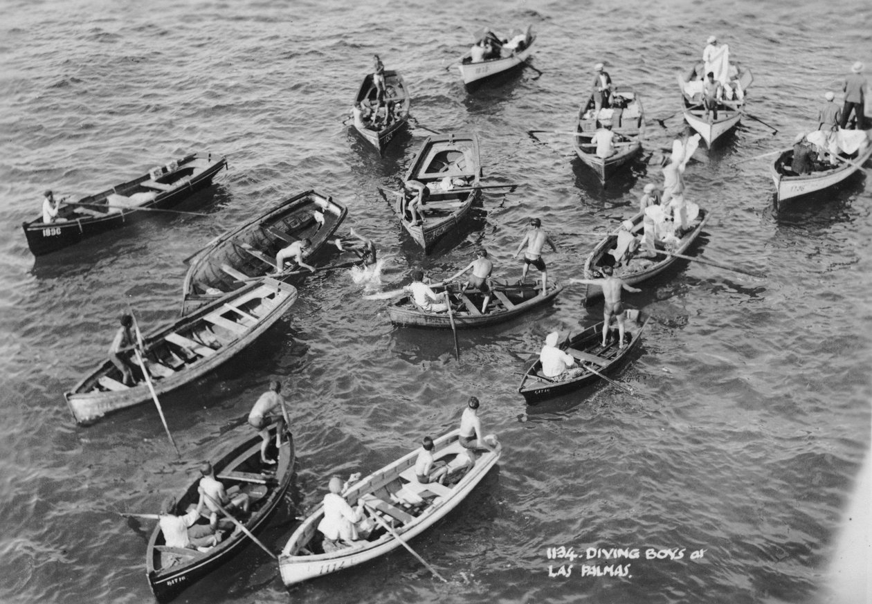 Dykkergutter ved Las Palmas, Gran Canaria, Kanariøyene, Spania, 1900-tallet av Unbekannt