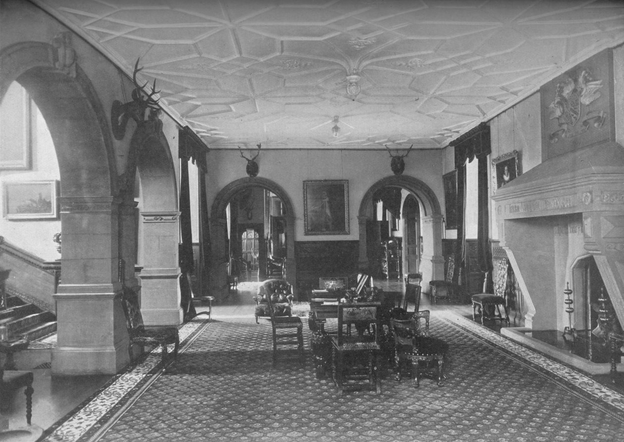 Dunster Castle, Somerset - Earl of Carhampton, 1910 av Unbekannt