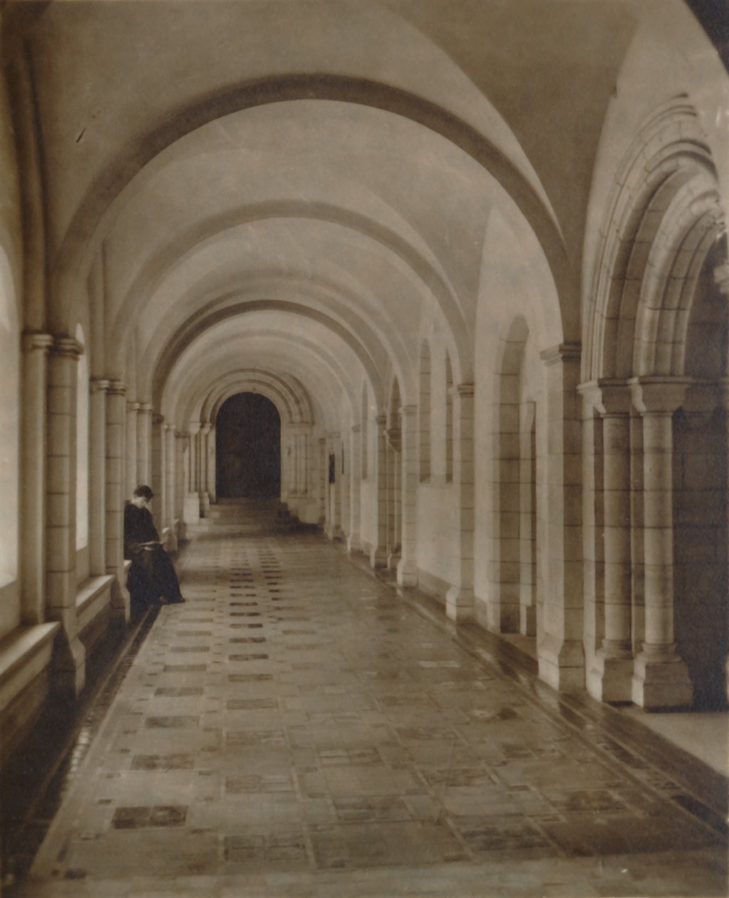 East Cloister, Buckfast Abbey, slutten av 1800-begynnelsen av 1900-tallet av Unbekannt