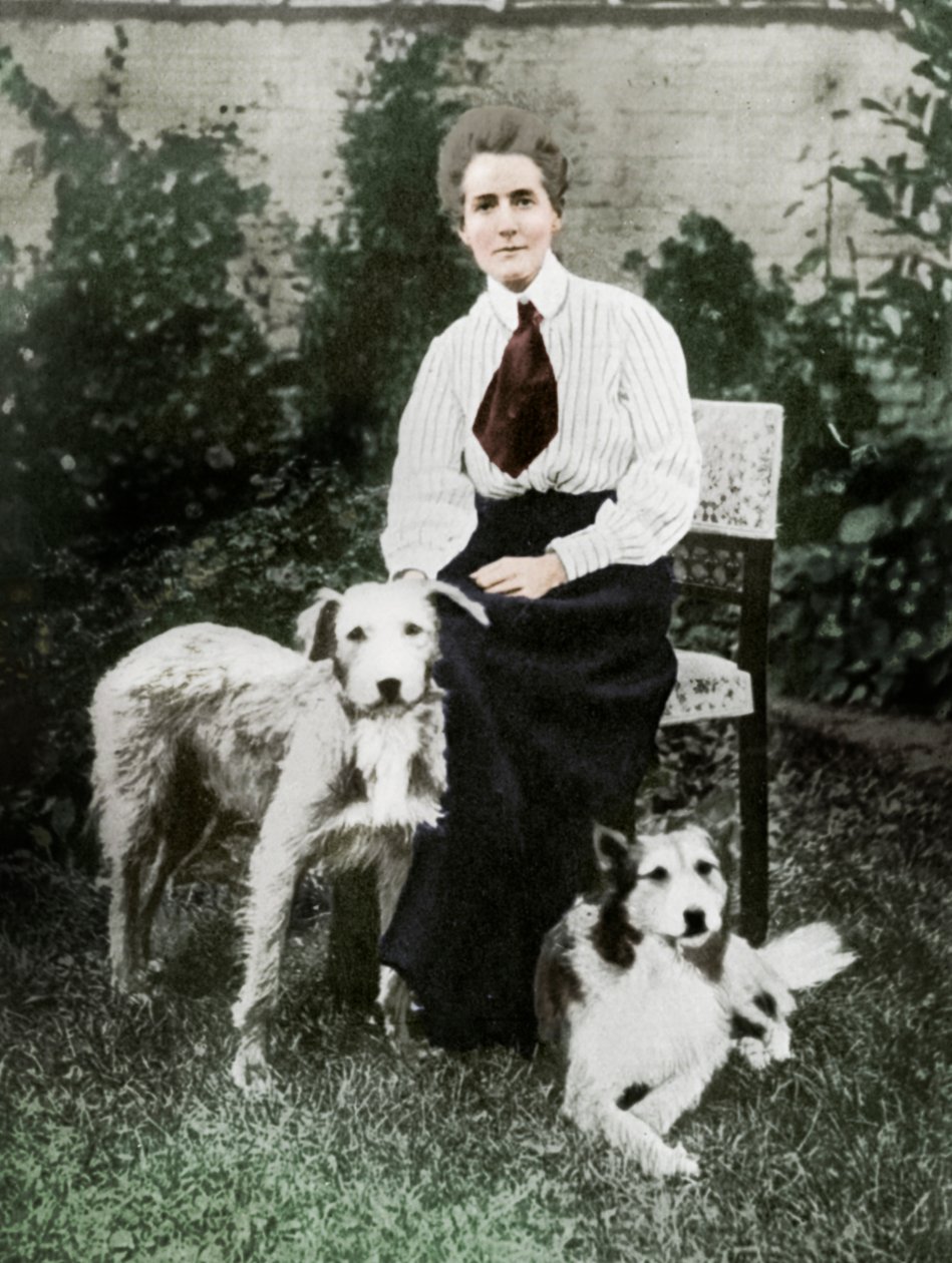 Edith Cavell med kjæledyrhundene sine, c1915 av Unbekannt