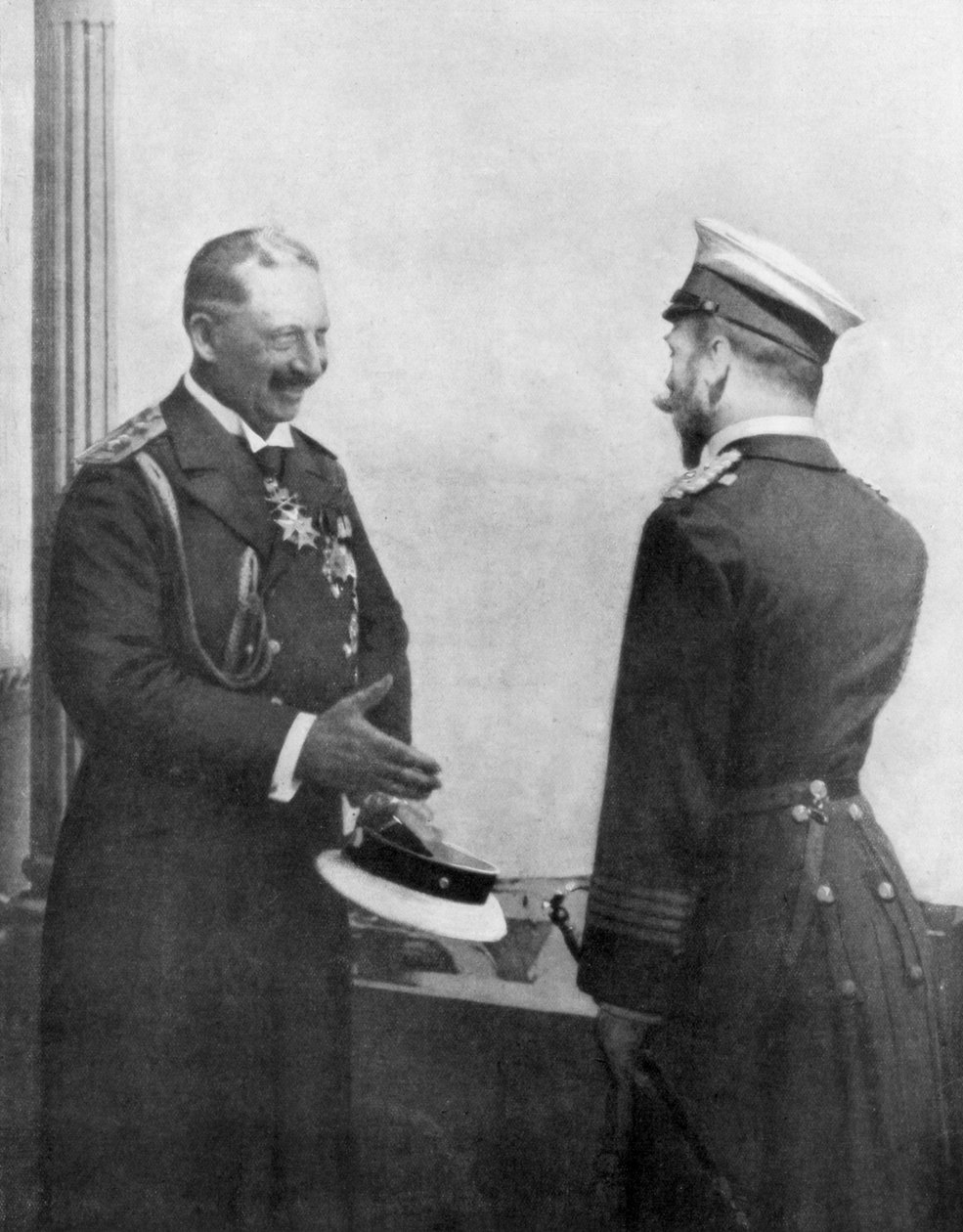 Keiser Welhelm II av Tyskland hilser tsar Nicholas II av Russland før første verdenskrig av Unbekannt