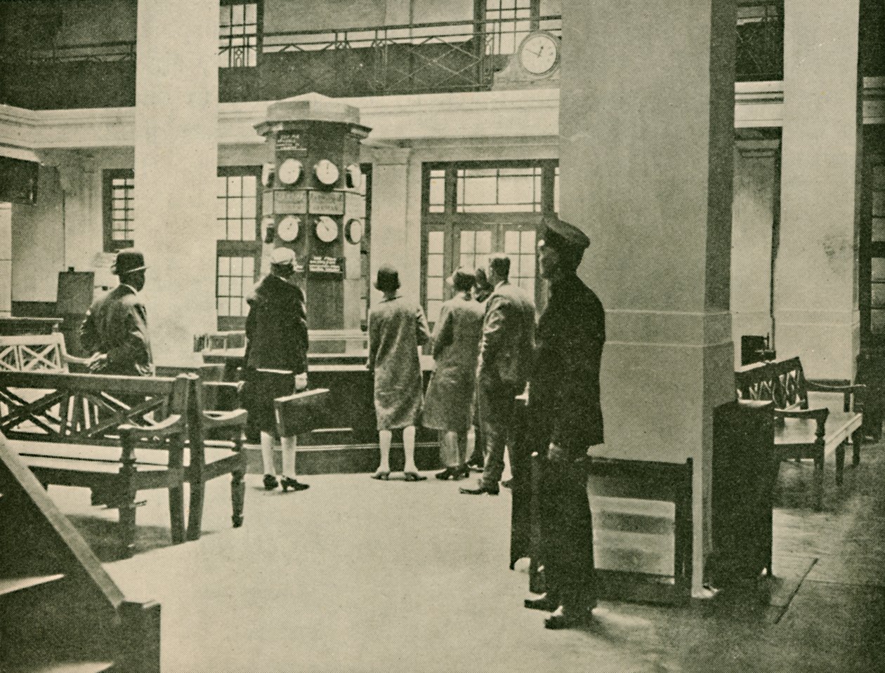 Entrance Hall, London Air Station, 1927 av Unbekannt