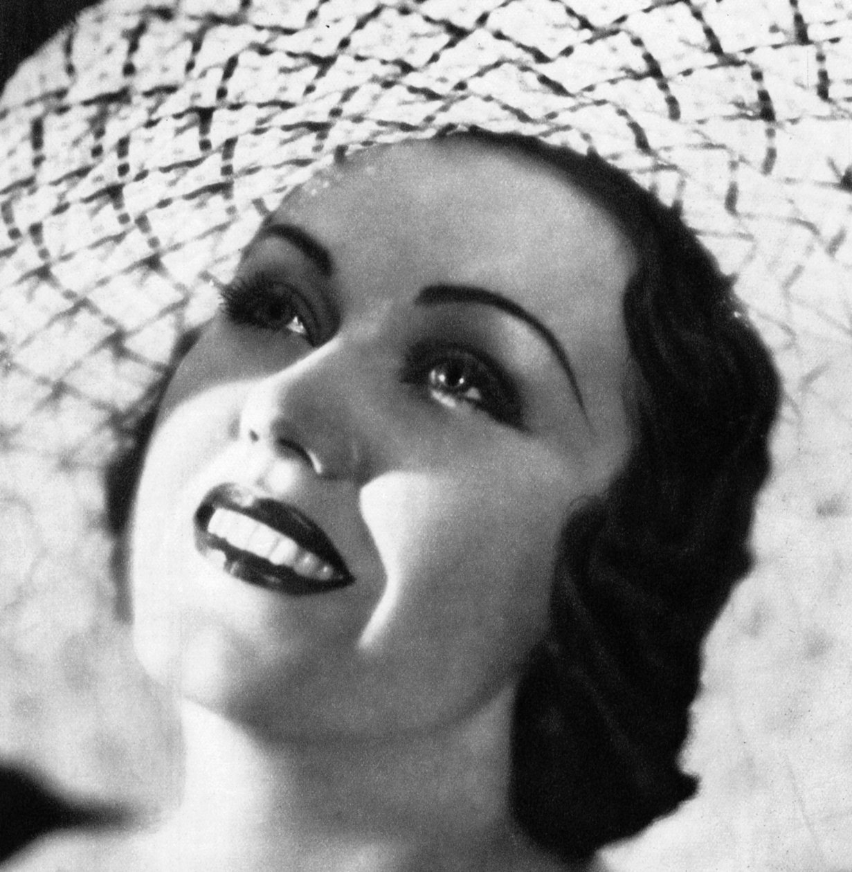 Fay Wray , kanadiskfødt amerikansk filmskuespillerinne, 1934-1935 av Unbekannt