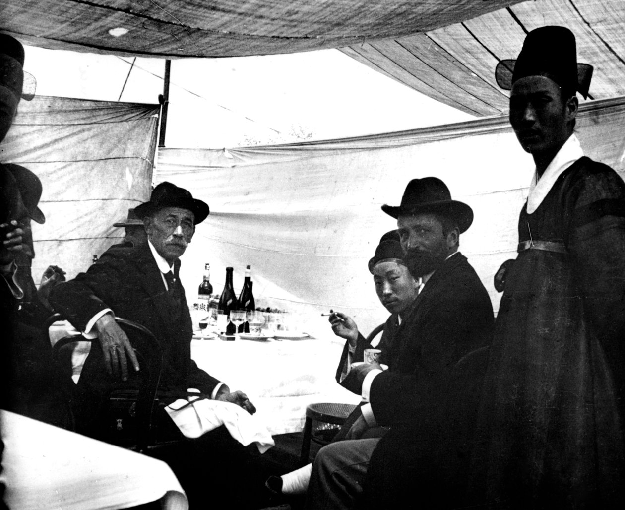 Festival til ære for keiseren av Japan, Korea, 1900 av Unbekannt
