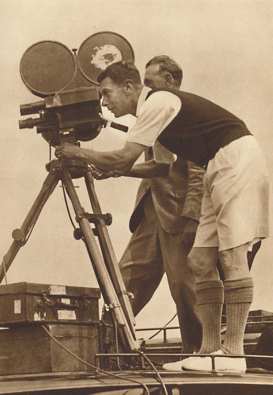Filmskaper - Lage kinopord på en av hans årlige leire for gutter, 1927 1937 av Unbekannt